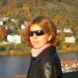 Meet your Posher, Claudia